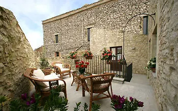 Aparthotel Pietre Antiche - Classic 4*