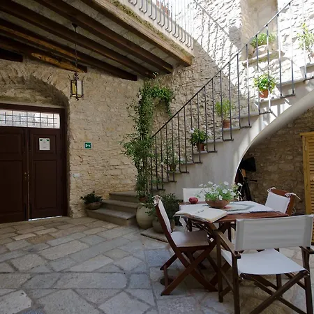 Aparthotel Pietre Antiche - Classic 4*